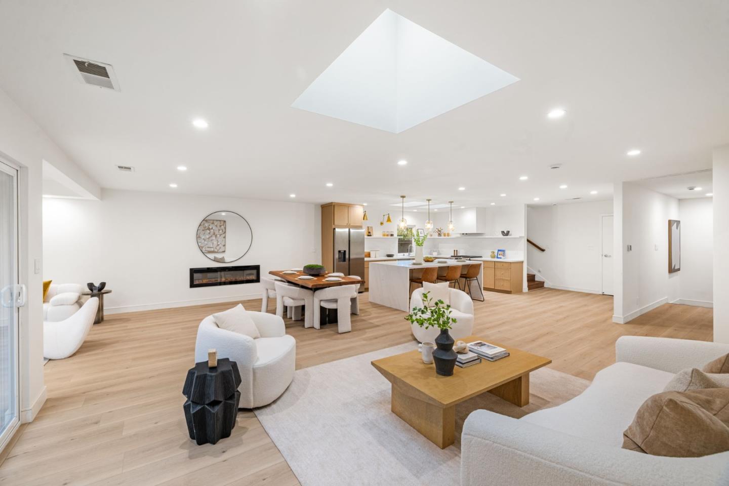 Detail Gallery Image 9 of 45 For 1218 Sanchez Way, Redwood City,  CA 94061 - 4 Beds | 3 Baths