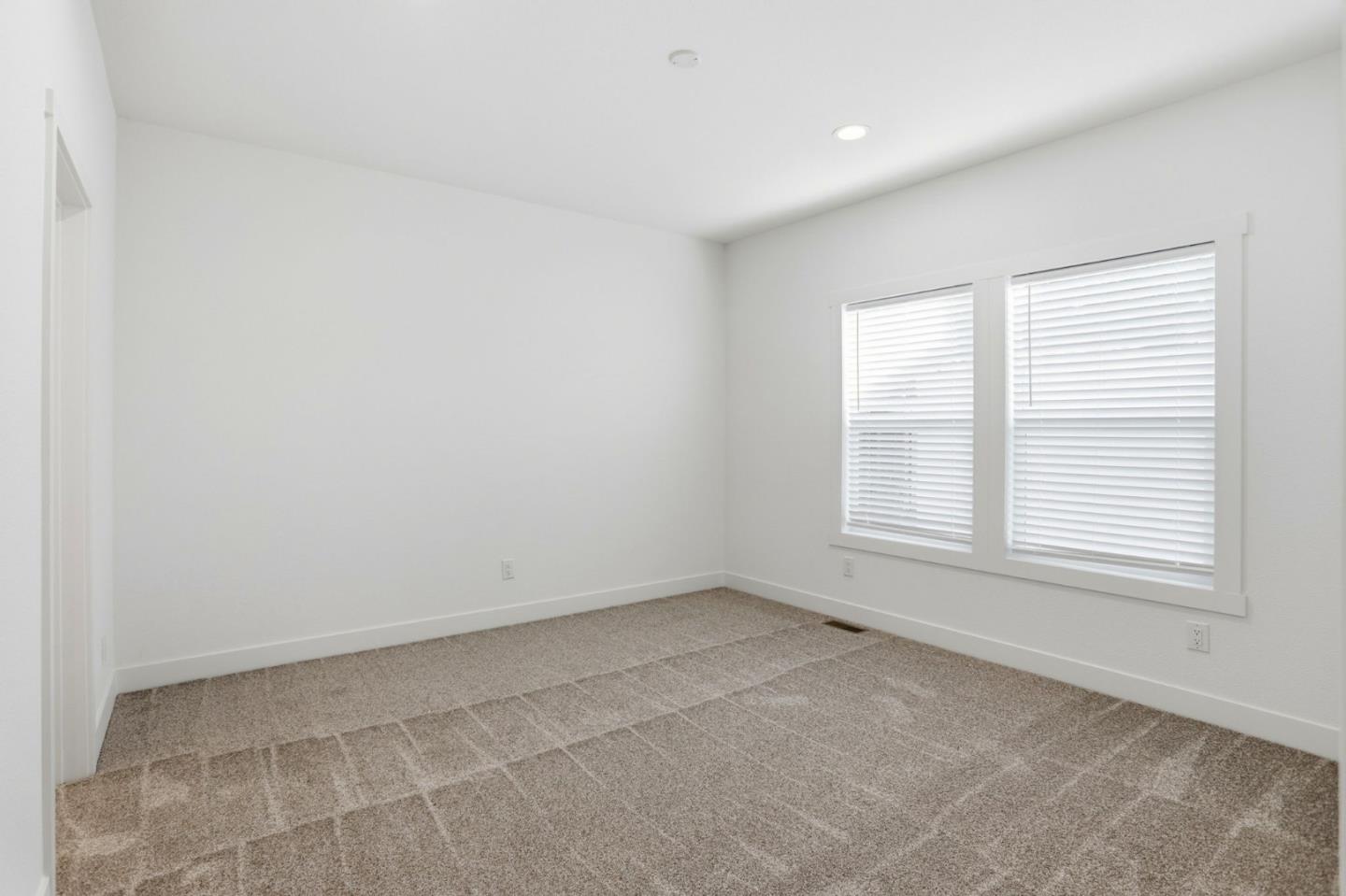 Detail Gallery Image 17 of 28 For 2151 Oakland Rd #595,  San Jose,  CA 95131 - 3 Beds | 2 Baths