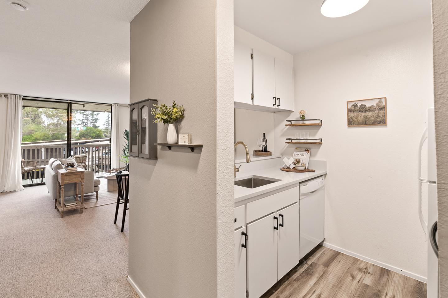 Front Image Thumbnail for ML82030617