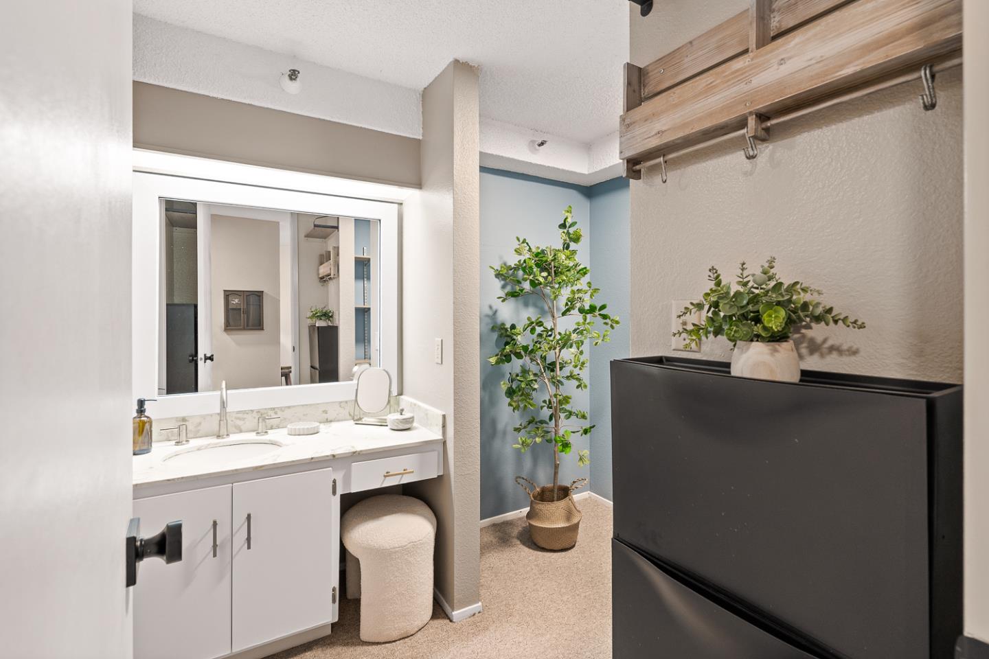 Detail Gallery Image 6 of 31 For 4333 Shelter Creek Ln, San Bruno,  CA 94066 - 0 Beds | 1 Baths