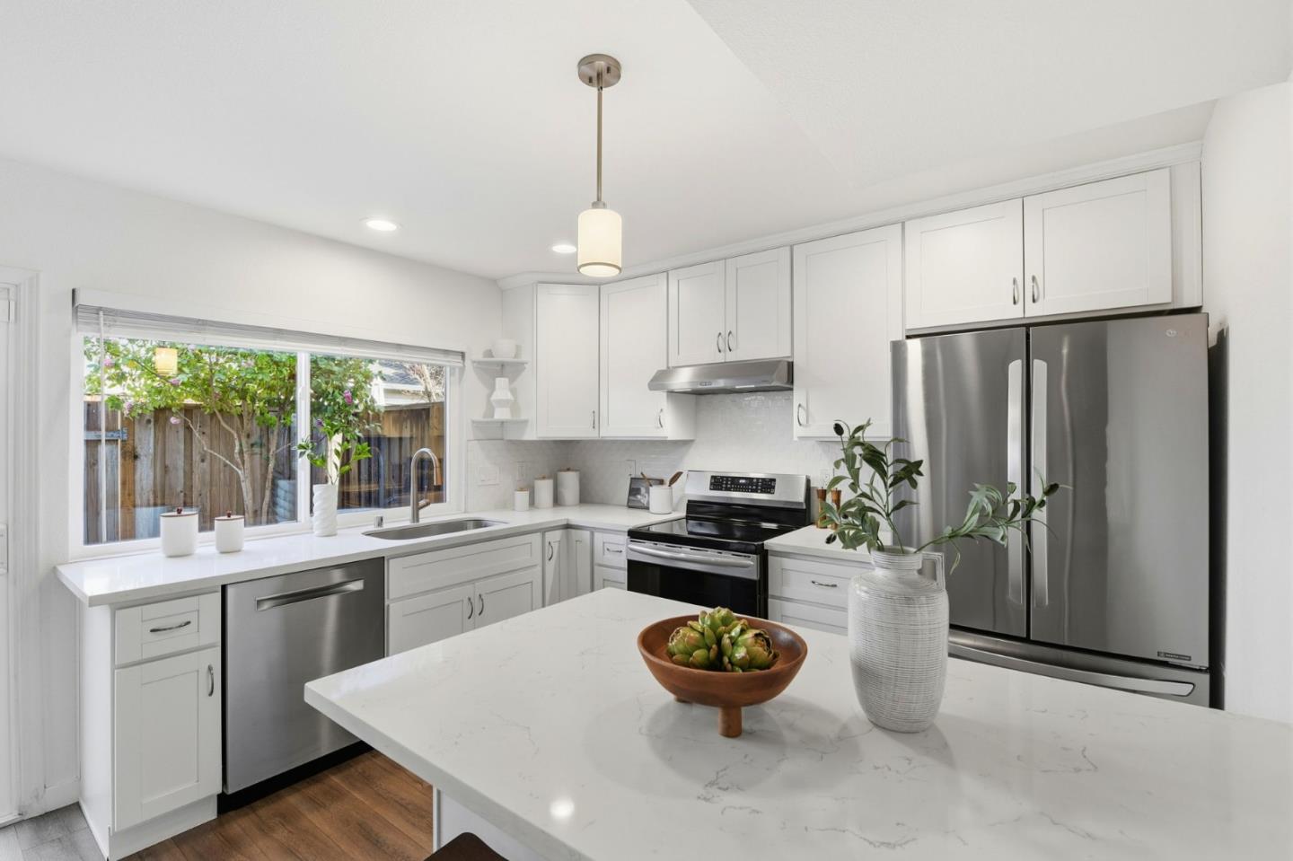 Detail Gallery Image 18 of 59 For 503 Latimer Cir, Campbell,  CA 95008 - 4 Beds | 2/1 Baths