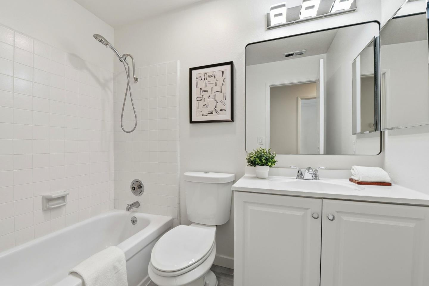 Detail Gallery Image 34 of 59 For 503 Latimer Cir, Campbell,  CA 95008 - 4 Beds | 2/1 Baths