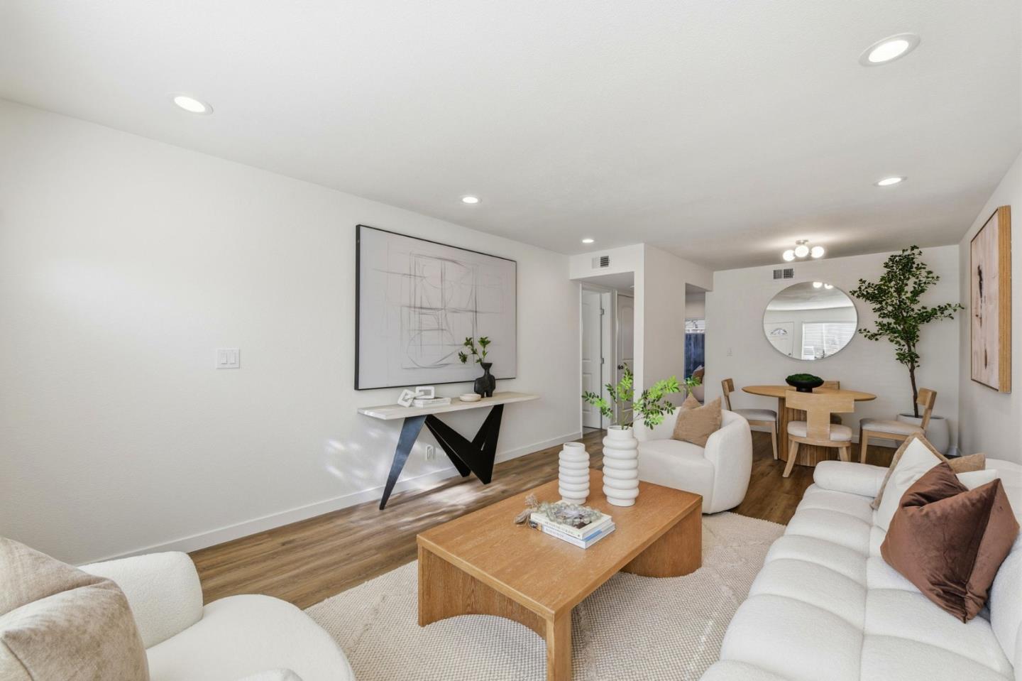 Detail Gallery Image 9 of 59 For 503 Latimer Cir, Campbell,  CA 95008 - 4 Beds | 2/1 Baths