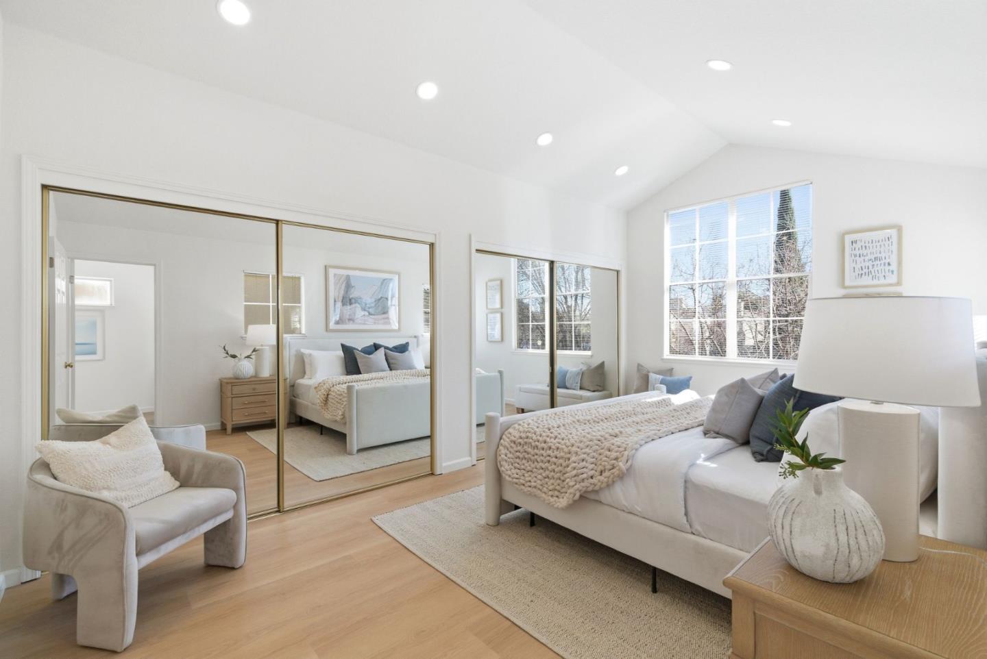 Detail Gallery Image 18 of 54 For 141 Laurel Way, Mountain View,  CA 94040 - 3 Beds | 2/1 Baths