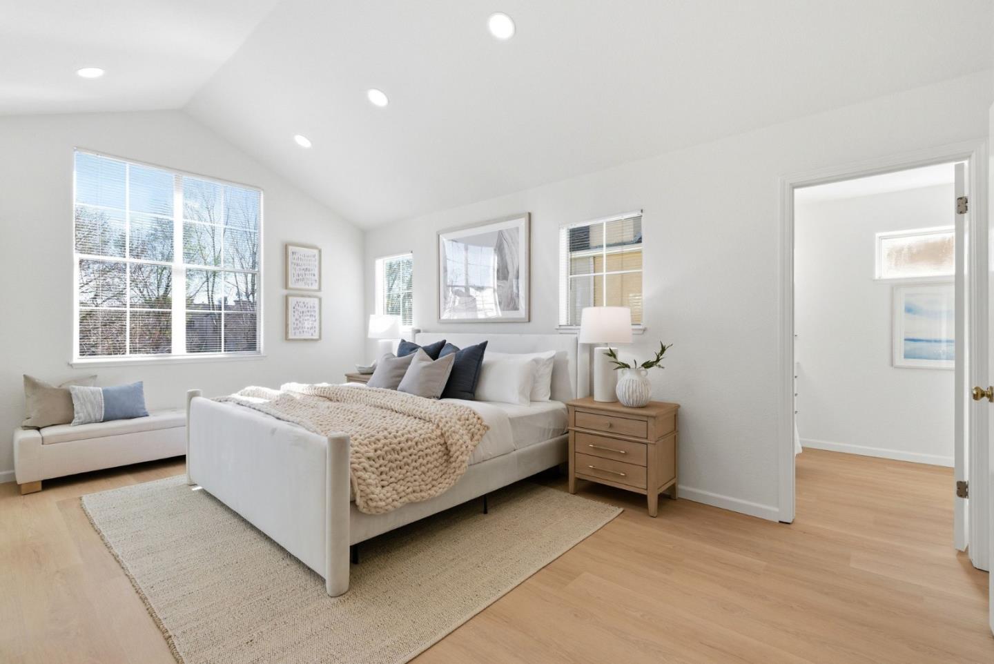 Detail Gallery Image 19 of 54 For 141 Laurel Way, Mountain View,  CA 94040 - 3 Beds | 2/1 Baths