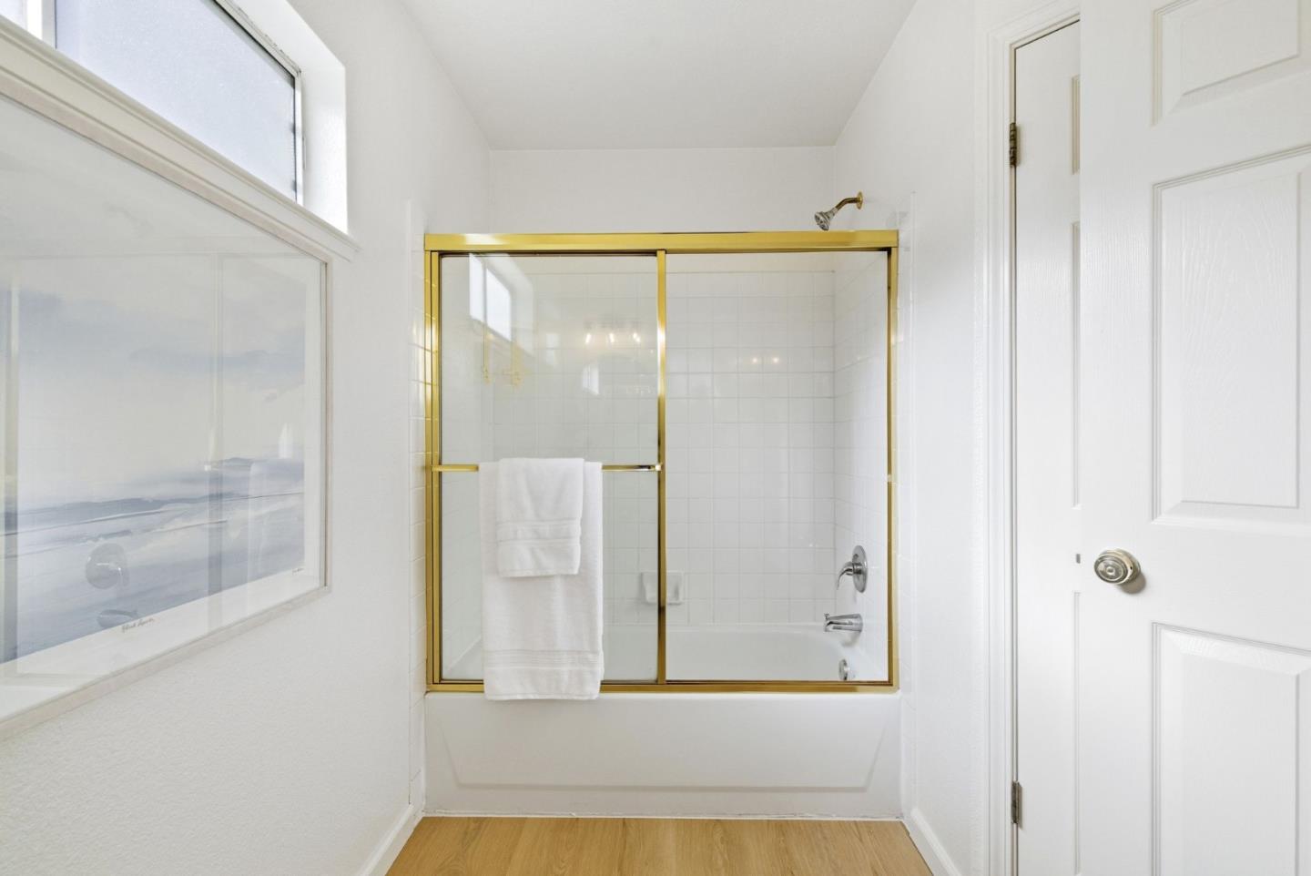 Detail Gallery Image 23 of 54 For 141 Laurel Way, Mountain View,  CA 94040 - 3 Beds | 2/1 Baths