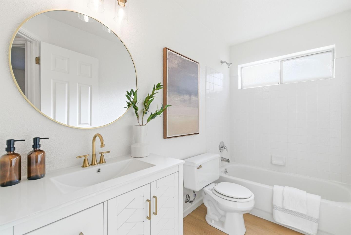 Detail Gallery Image 28 of 54 For 141 Laurel Way, Mountain View,  CA 94040 - 3 Beds | 2/1 Baths