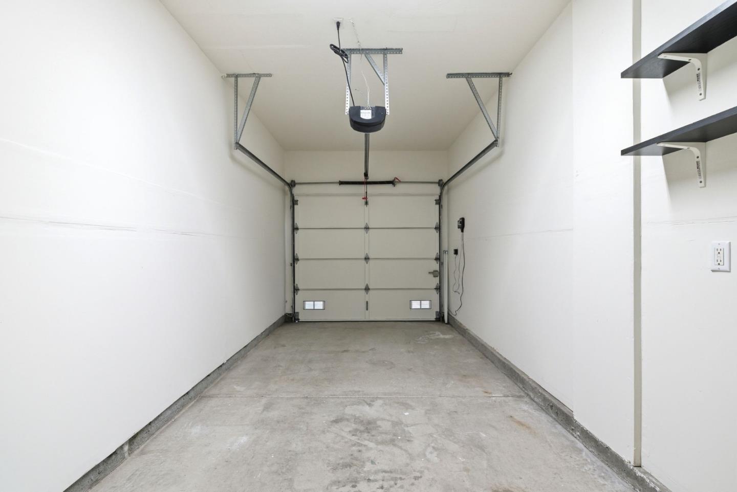 Detail Gallery Image 34 of 54 For 141 Laurel Way, Mountain View,  CA 94040 - 3 Beds | 2/1 Baths