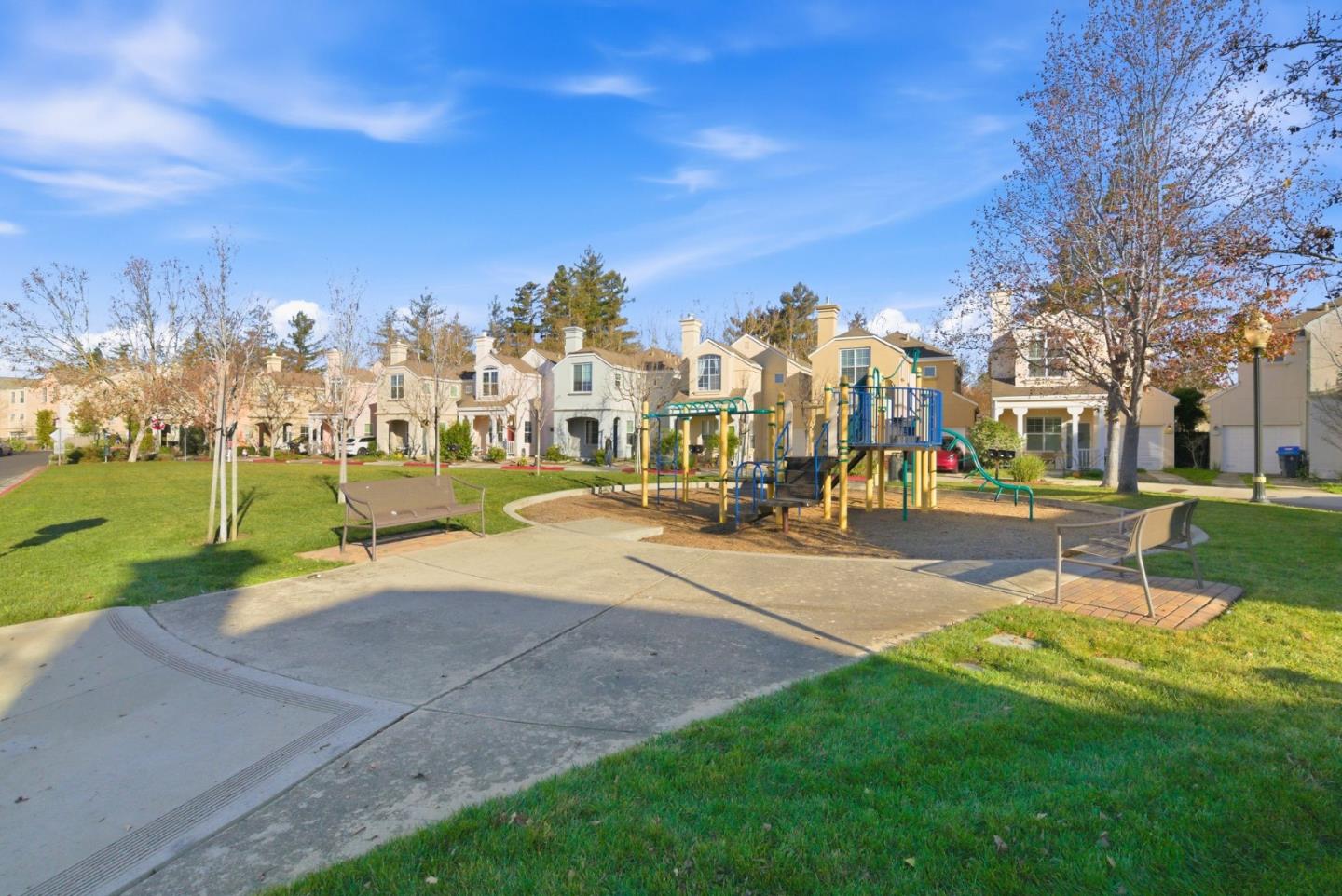 Detail Gallery Image 37 of 54 For 141 Laurel Way, Mountain View,  CA 94040 - 3 Beds | 2/1 Baths