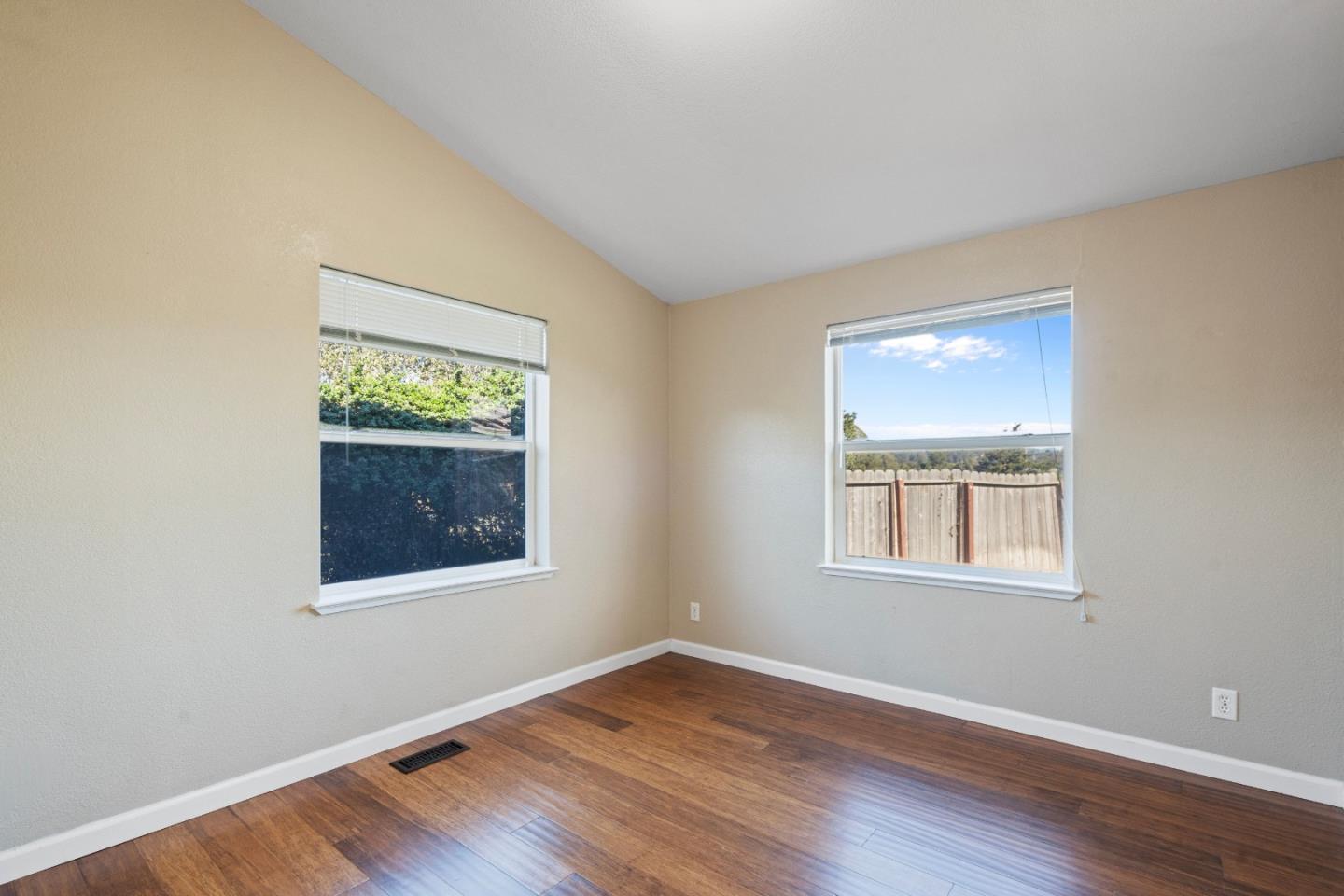 Detail Gallery Image 22 of 43 For 10114 Reese Cir, Salinas,  CA 93907 - 3 Beds | 2 Baths