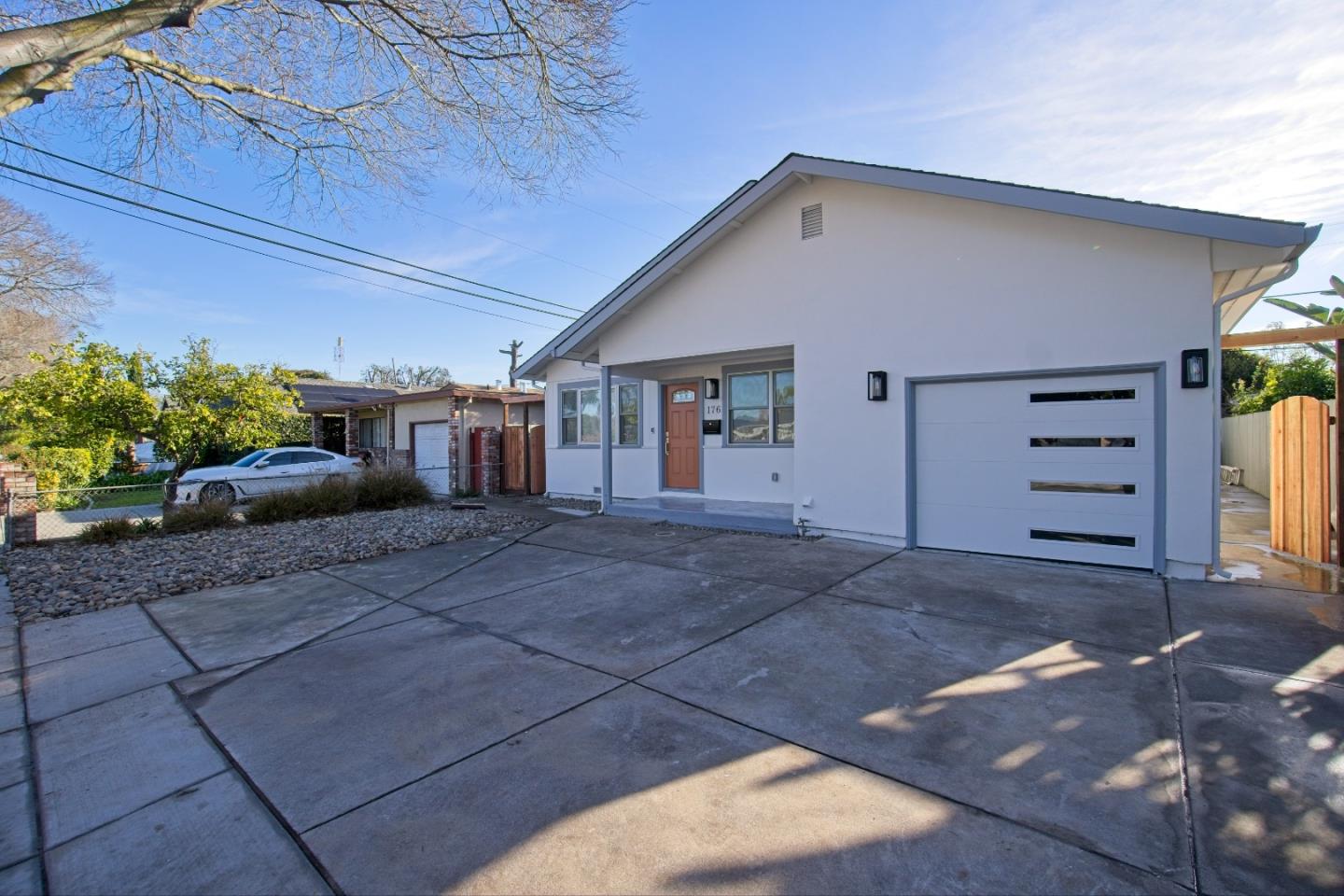 Detail Gallery Image 2 of 20 For 176 Garner Dr, Sunnyvale,  CA 94089 - 4 Beds | 3 Baths