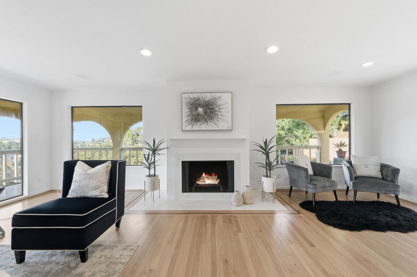 Detail Gallery Image 18 of 82 For 181 Coronado Ave, San Carlos,  CA 94070 - 4 Beds | 2/1 Baths