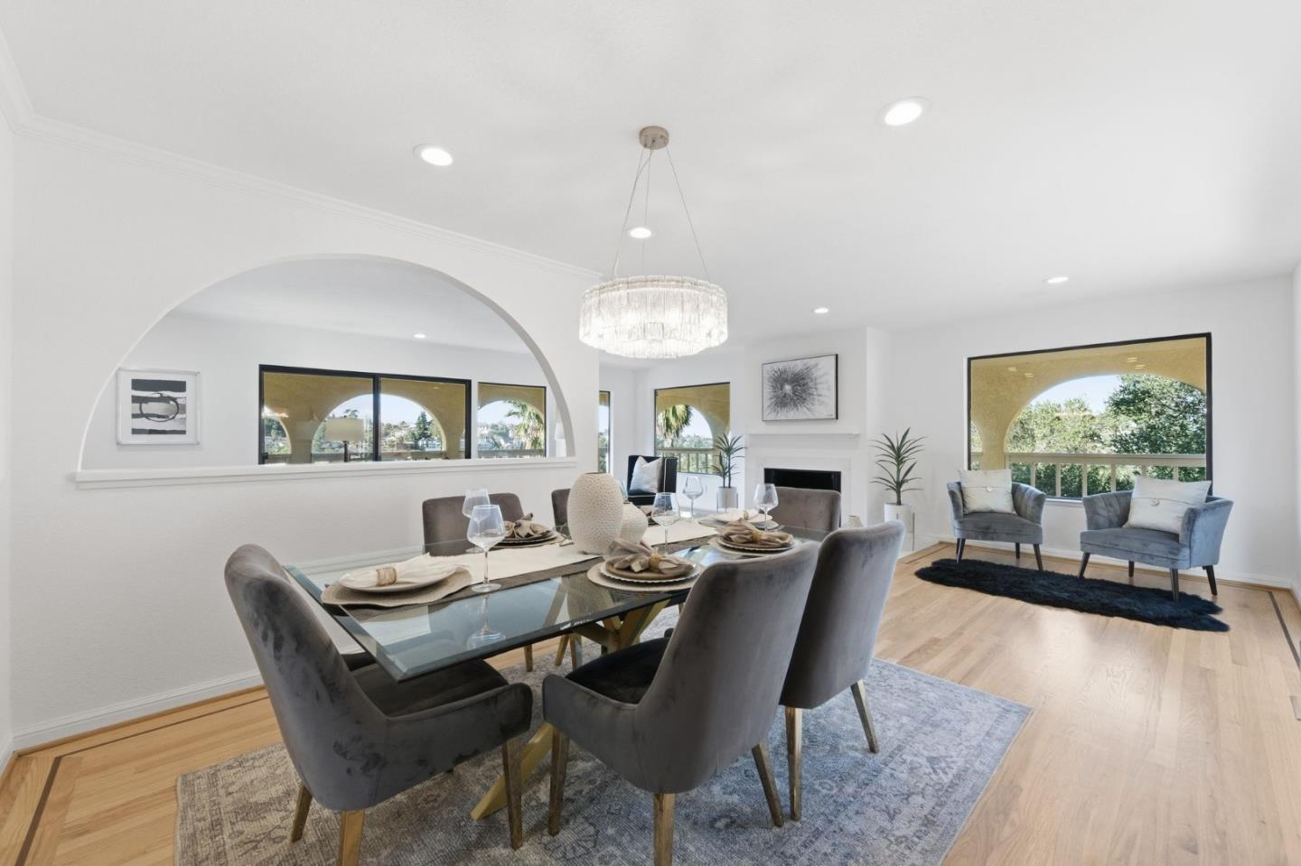 Detail Gallery Image 22 of 82 For 181 Coronado Ave, San Carlos,  CA 94070 - 4 Beds | 2/1 Baths