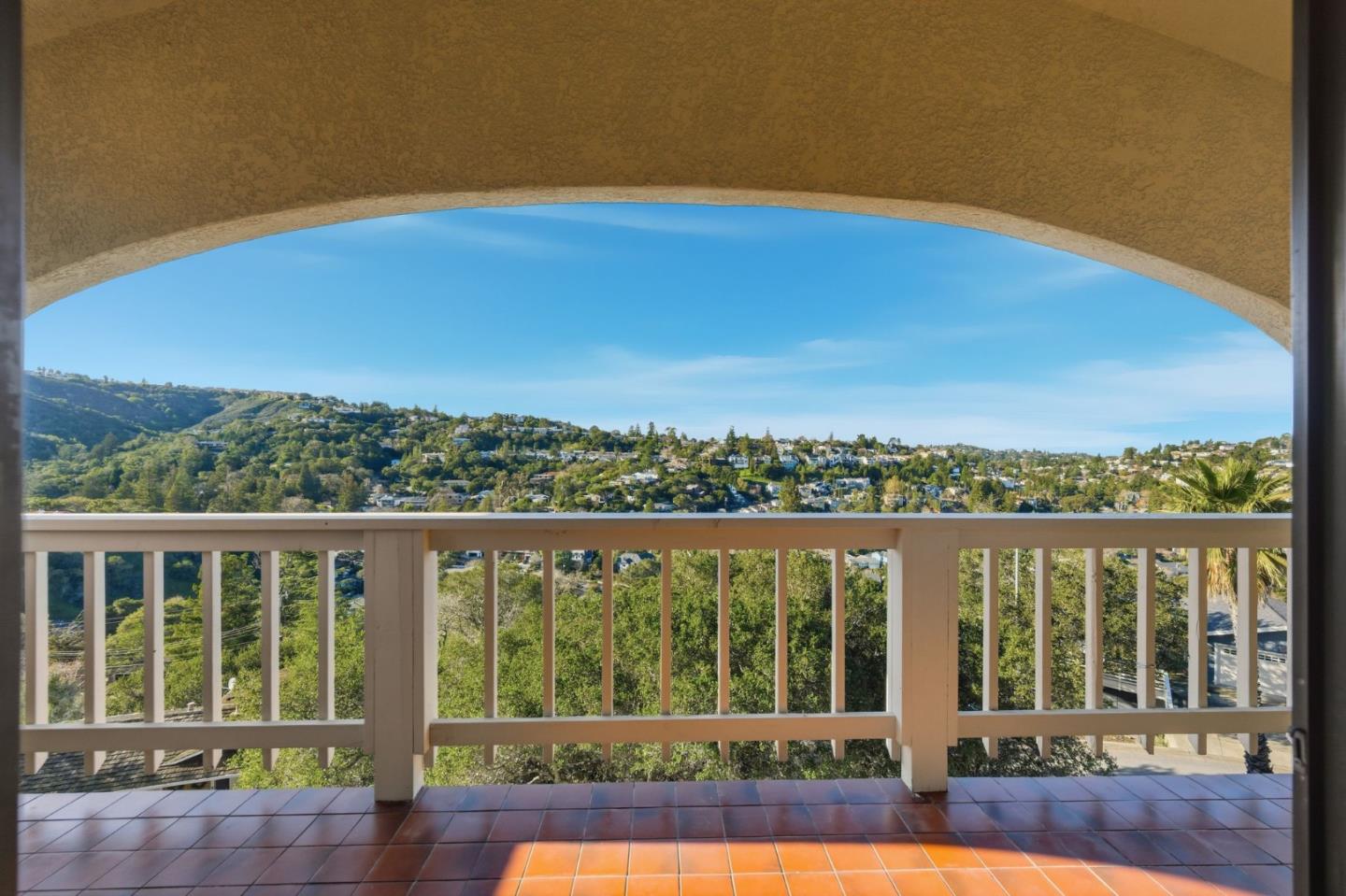 Detail Gallery Image 50 of 82 For 181 Coronado Ave, San Carlos,  CA 94070 - 4 Beds | 2/1 Baths