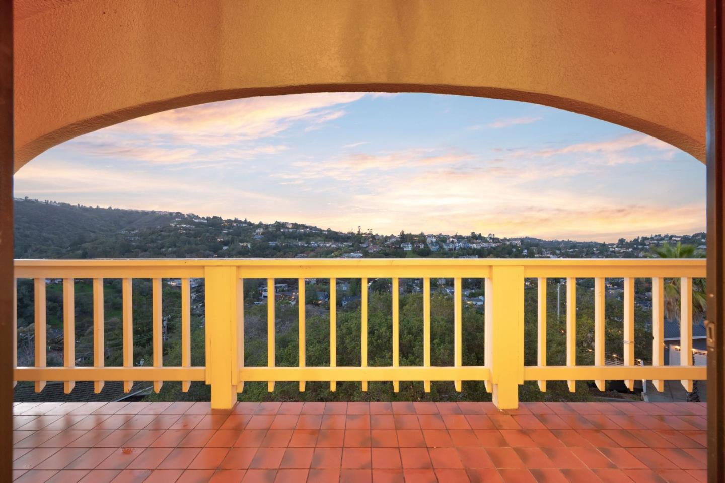 Detail Gallery Image 51 of 82 For 181 Coronado Ave, San Carlos,  CA 94070 - 4 Beds | 2/1 Baths