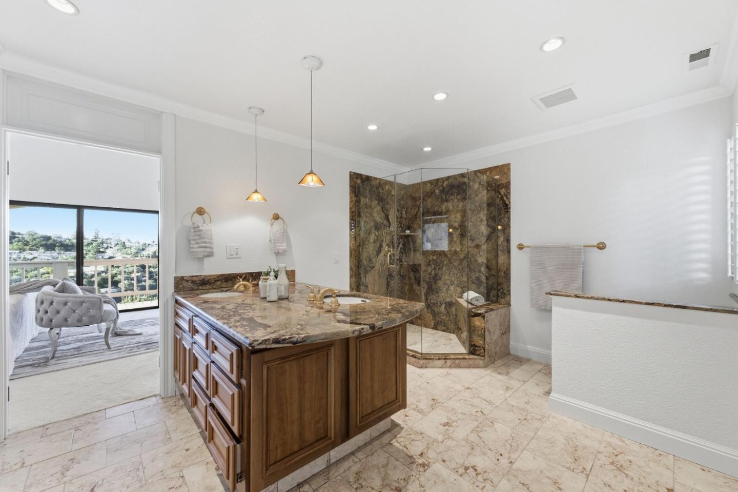 Detail Gallery Image 52 of 82 For 181 Coronado Ave, San Carlos,  CA 94070 - 4 Beds | 2/1 Baths