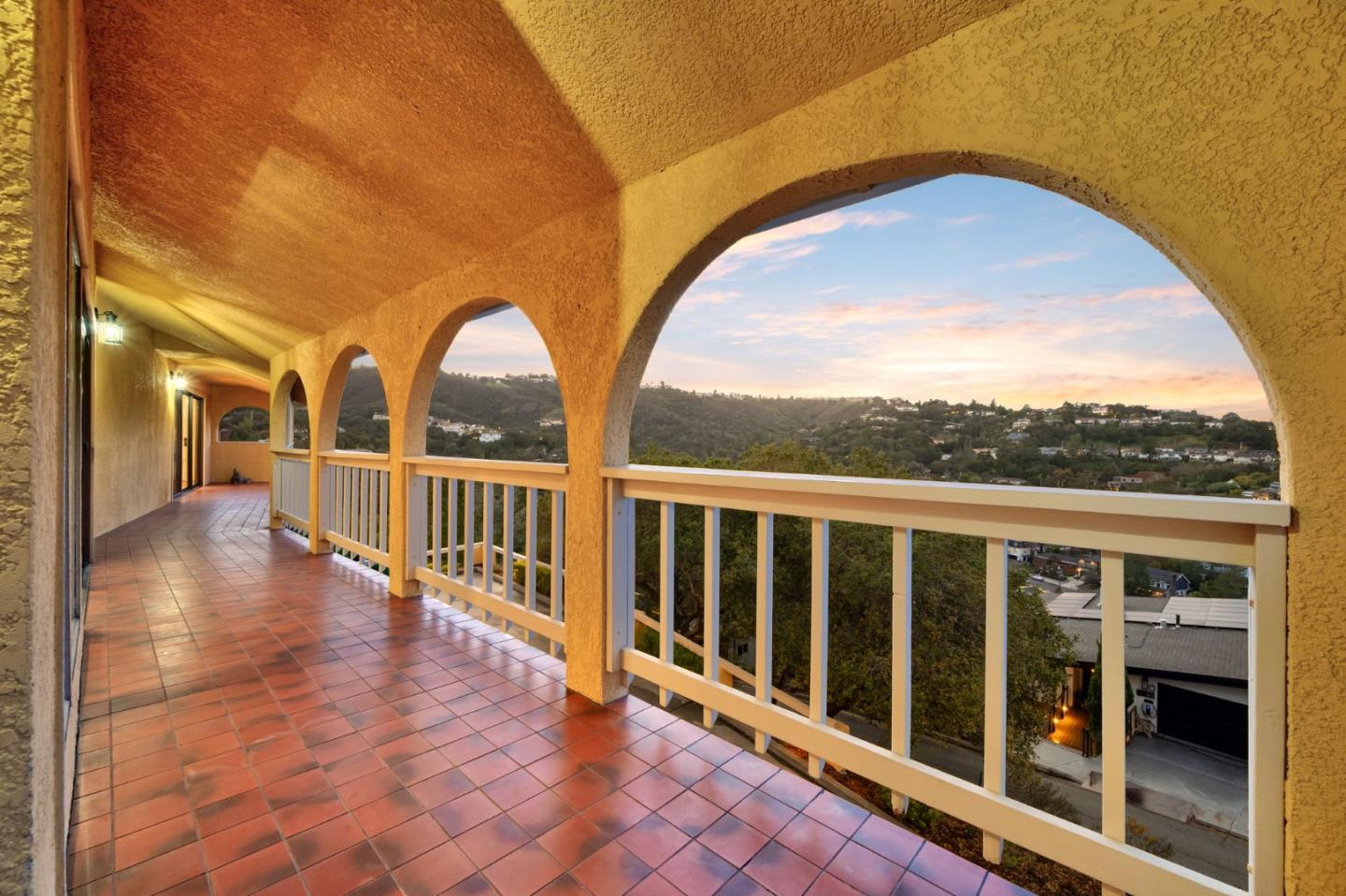 Detail Gallery Image 68 of 82 For 181 Coronado Ave, San Carlos,  CA 94070 - 4 Beds | 2/1 Baths