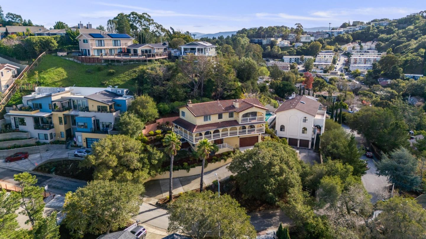 Detail Gallery Image 78 of 82 For 181 Coronado Ave, San Carlos,  CA 94070 - 4 Beds | 2/1 Baths