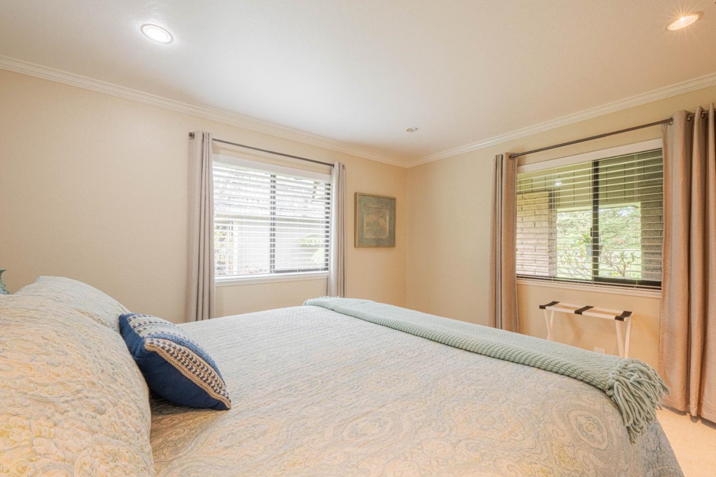 Detail Gallery Image 31 of 43 For 23799 Monterey Salinas Hwy #13,  Salinas,  CA 93908 - 2 Beds | 2 Baths