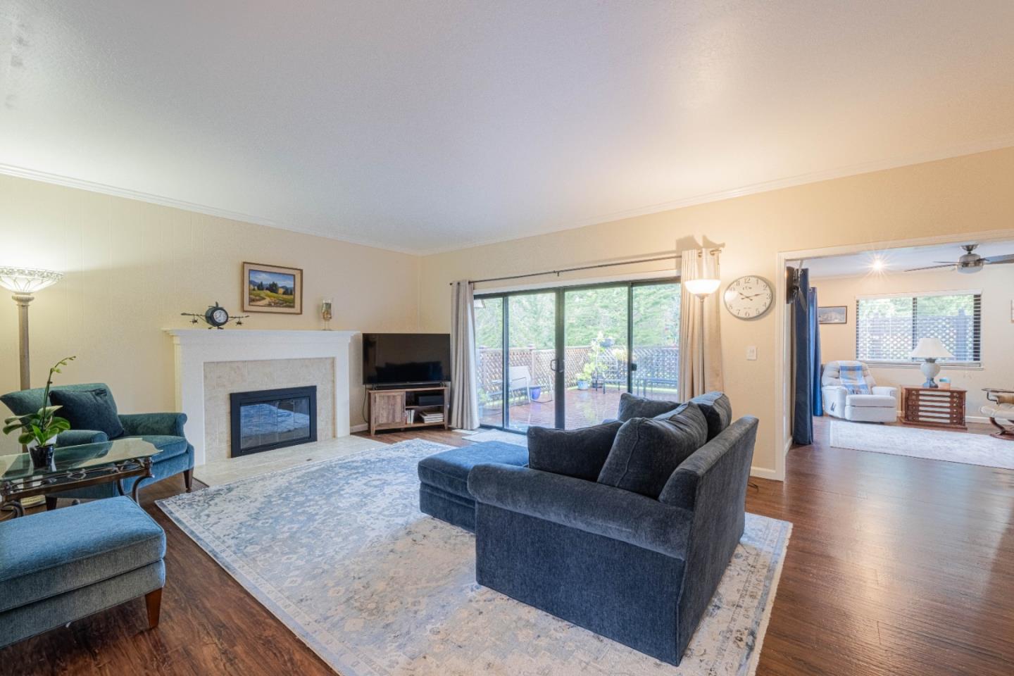 Detail Gallery Image 5 of 43 For 23799 Monterey Salinas Hwy #13,  Salinas,  CA 93908 - 2 Beds | 2 Baths