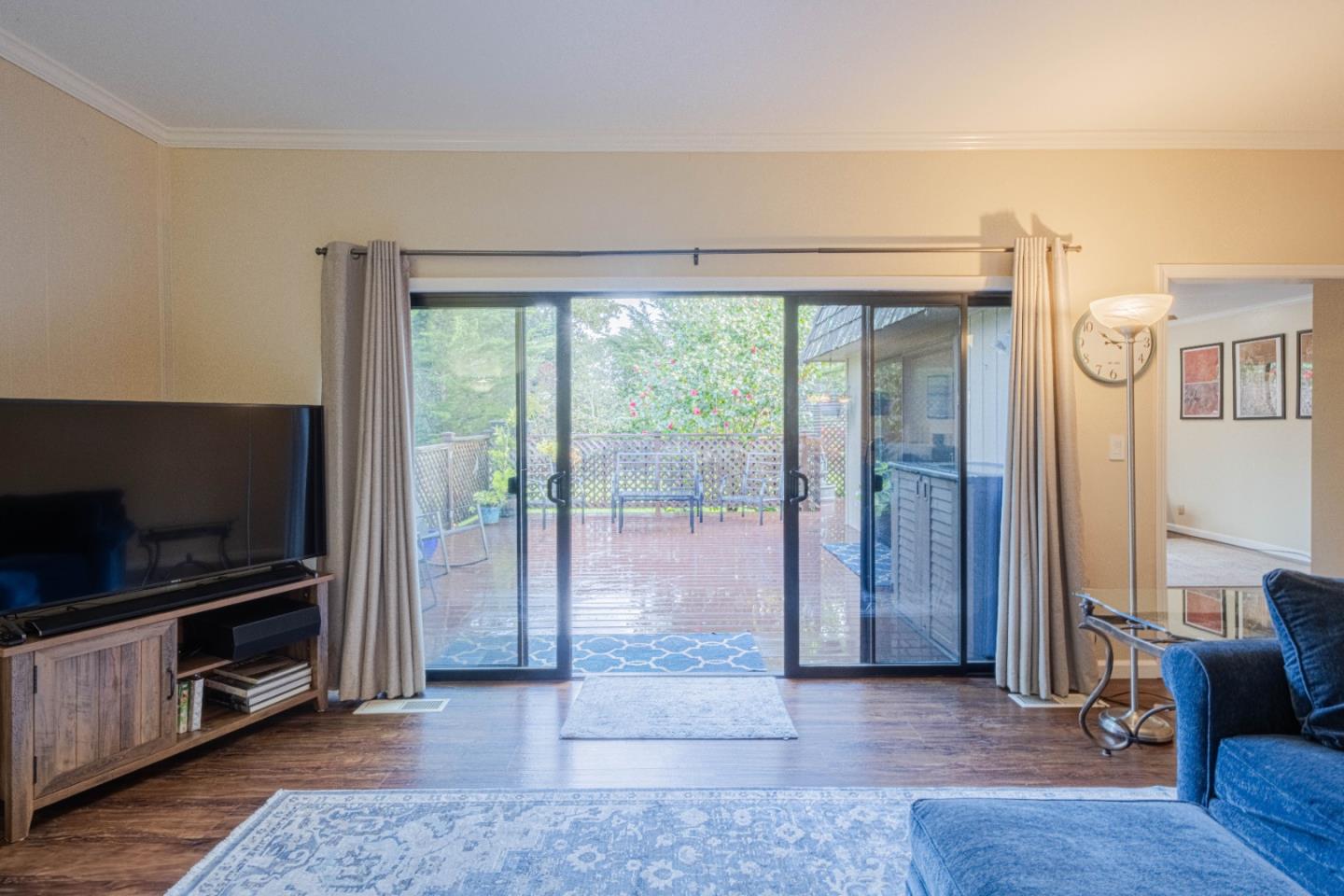 Detail Gallery Image 6 of 43 For 23799 Monterey Salinas Hwy #13,  Salinas,  CA 93908 - 2 Beds | 2 Baths