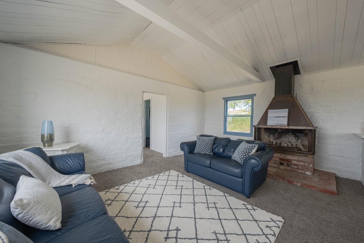 Detail Gallery Image 6 of 26 For 706 San Andreas Rd, Watsonville,  CA 95076 - 2 Beds | 2 Baths