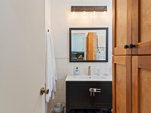 Detail Gallery Image 10 of 32 For 257 Chenery St, San Francisco,  CA 94131 - – Beds | – Baths