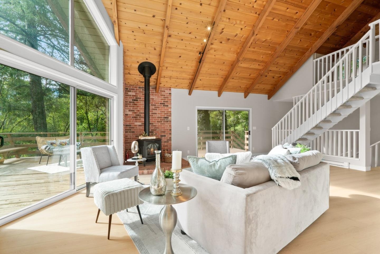 Detail Gallery Image 3 of 50 For 298 Vine Hill Rd, Santa Cruz,  CA 95065 - 4 Beds | 2 Baths