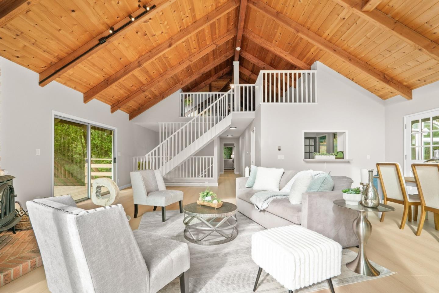 Detail Gallery Image 4 of 50 For 298 Vine Hill Rd, Santa Cruz,  CA 95065 - 4 Beds | 2 Baths