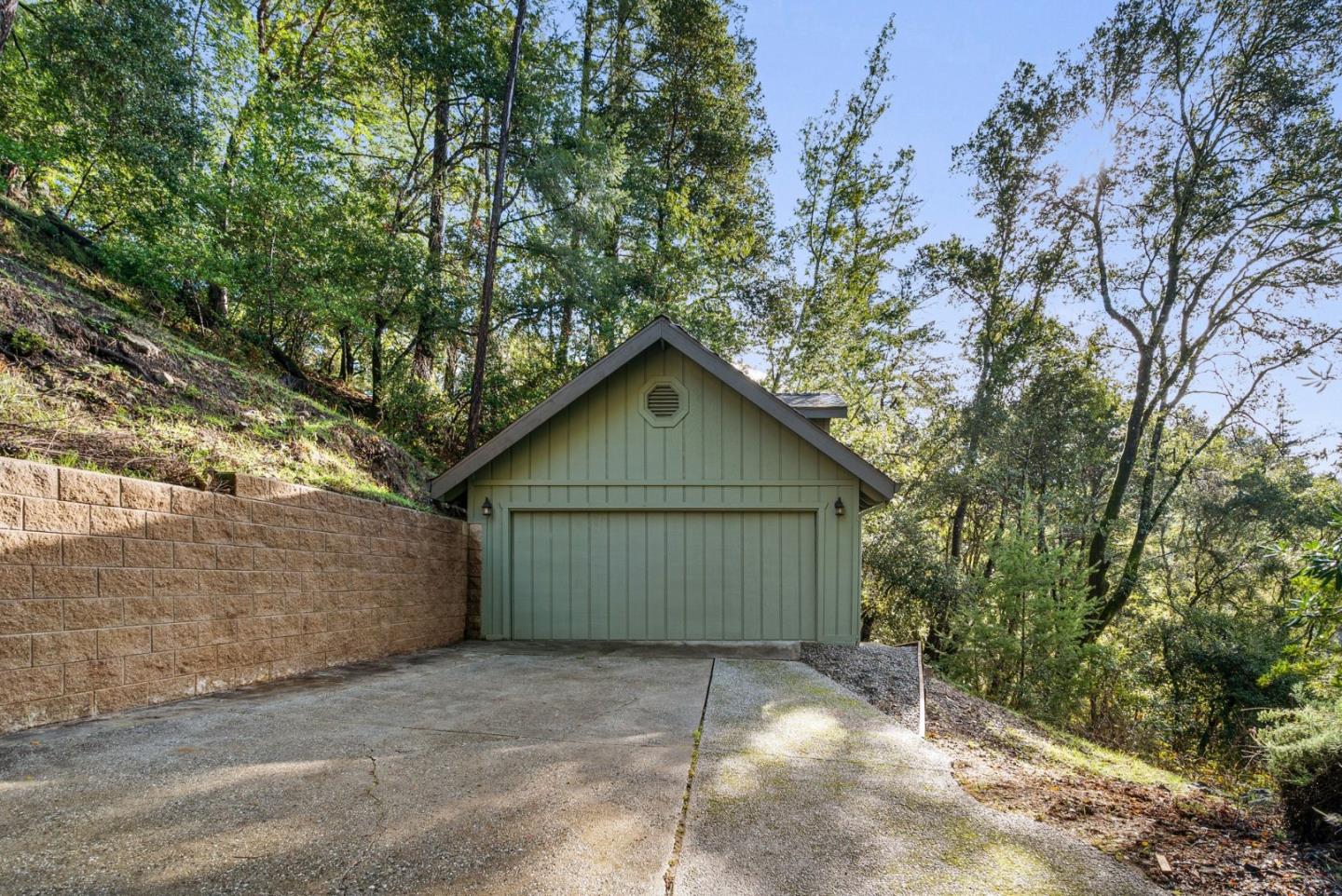 Detail Gallery Image 46 of 50 For 298 Vine Hill Rd, Santa Cruz,  CA 95065 - 4 Beds | 2 Baths