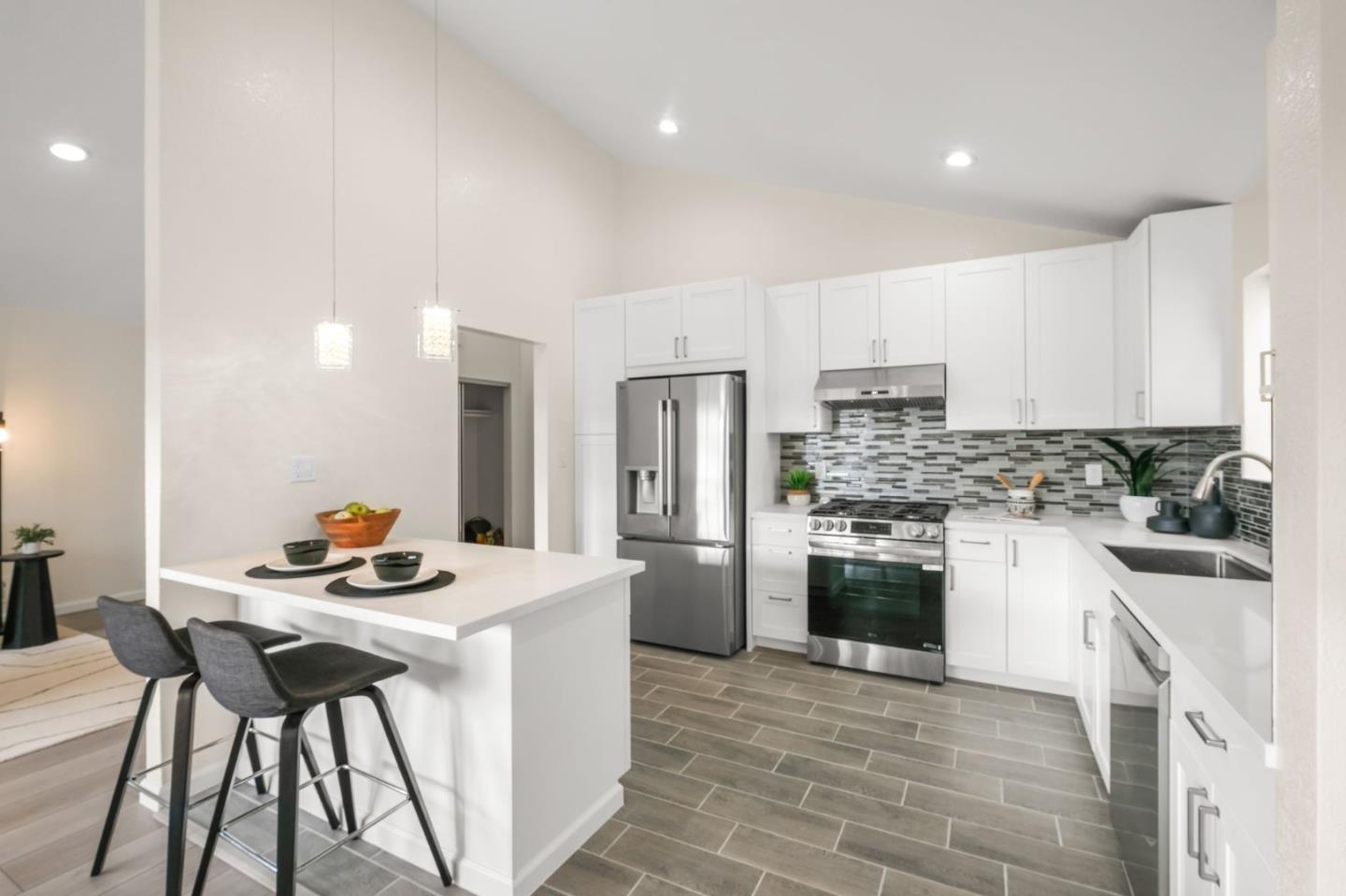 Detail Gallery Image 20 of 60 For 415 C St, Colma,  CA 94014 - 5 Beds | 3 Baths