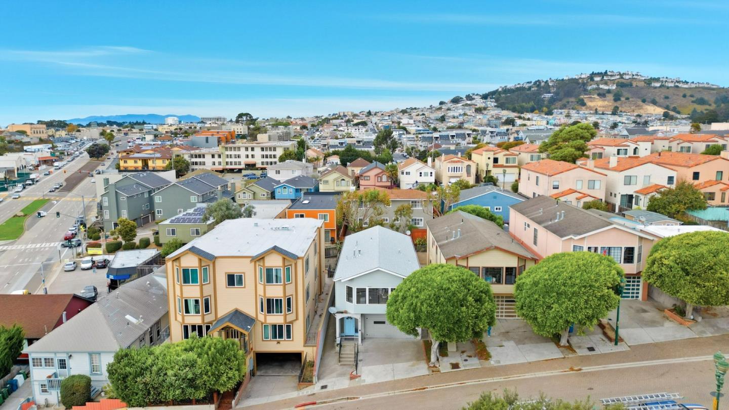 Detail Gallery Image 42 of 60 For 415 C St, Colma,  CA 94014 - 5 Beds | 3 Baths