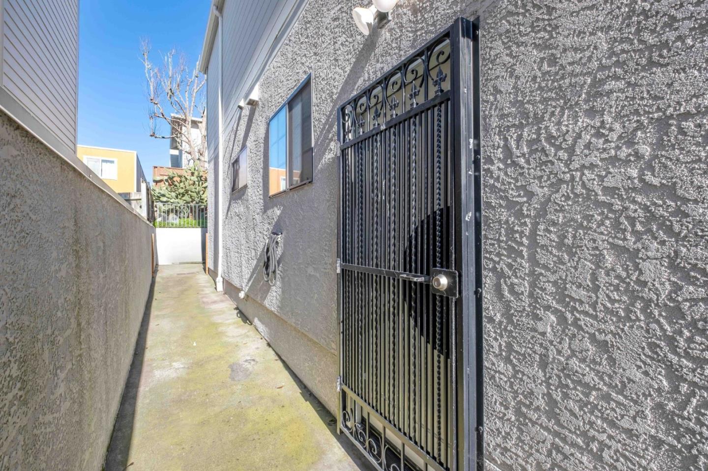 Detail Gallery Image 57 of 60 For 415 C St, Colma,  CA 94014 - 5 Beds | 3 Baths