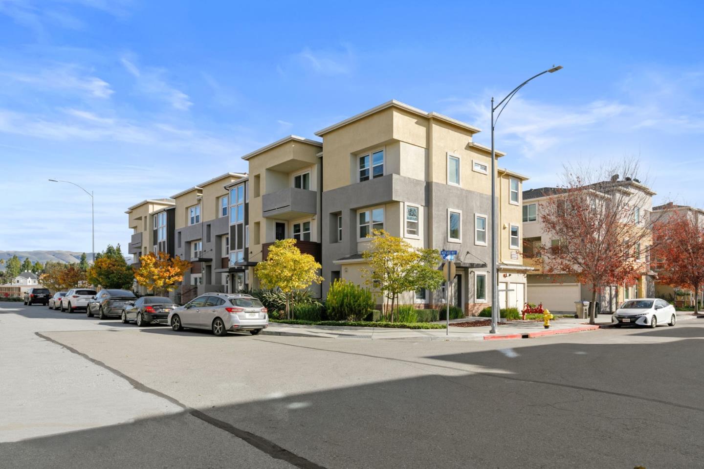 Front Image Thumbnail for ML82030645