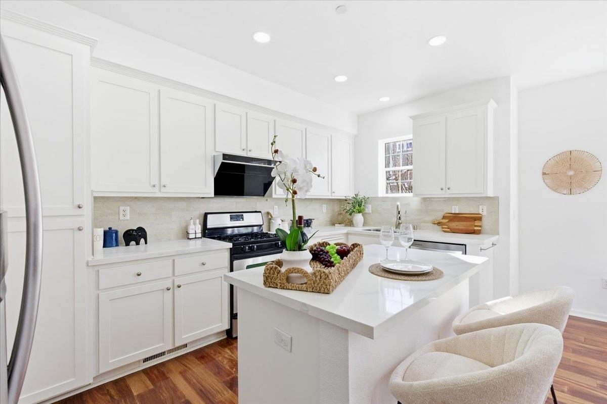 Photo #6: ML82030646 Listing: Photo #6