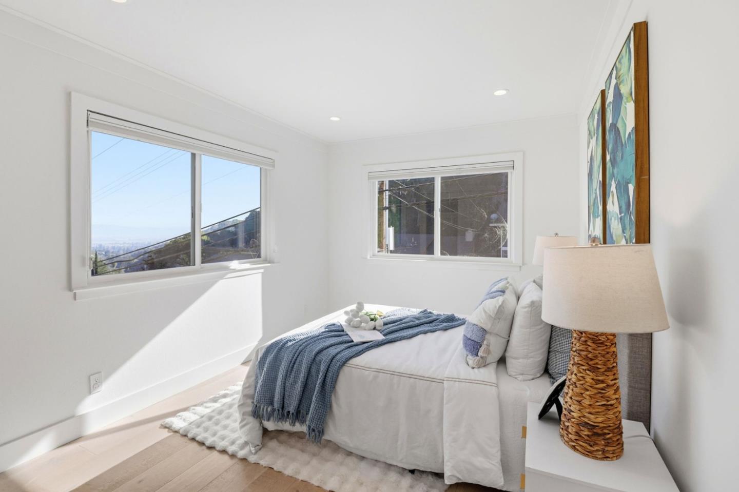 Detail Gallery Image 33 of 71 For 3236 Brittan Ave, San Carlos,  CA 94070 - 3 Beds | 2 Baths