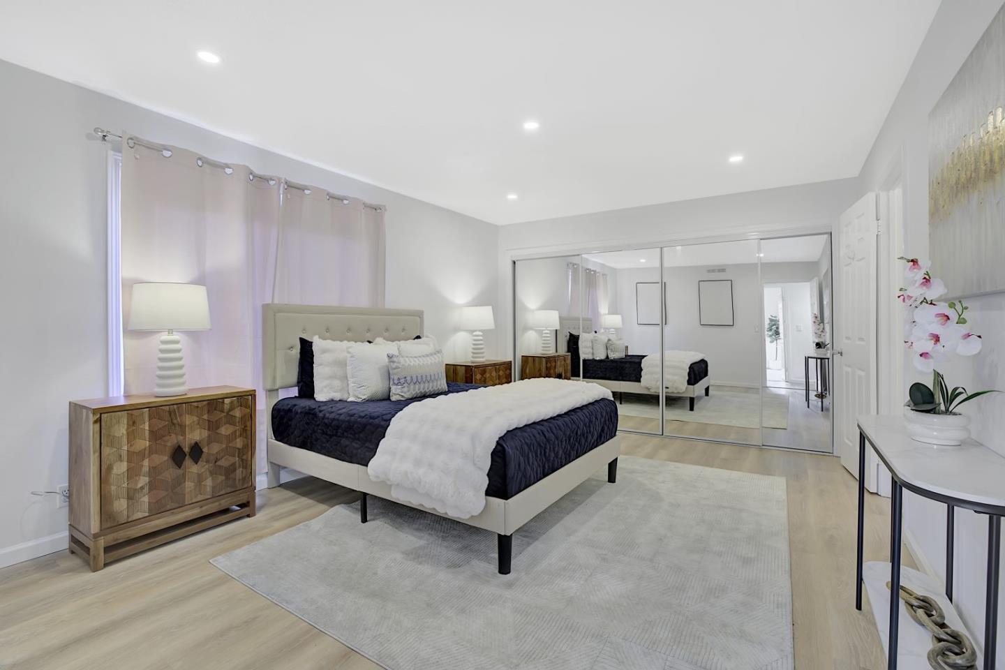 Detail Gallery Image 16 of 37 For 4688 Holycon Cir, San Jose,  CA 95136 - 5 Beds | 2/1 Baths