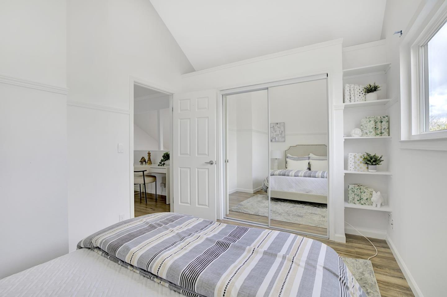 Detail Gallery Image 21 of 37 For 4688 Holycon Cir, San Jose,  CA 95136 - 5 Beds | 2/1 Baths