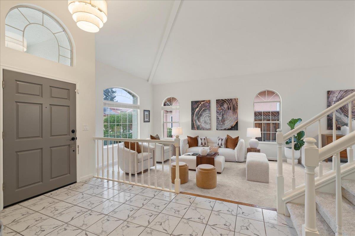 Detail Gallery Image 5 of 40 For 5629 Crow Ln, San Jose,  CA 95123 - 5 Beds | 3 Baths