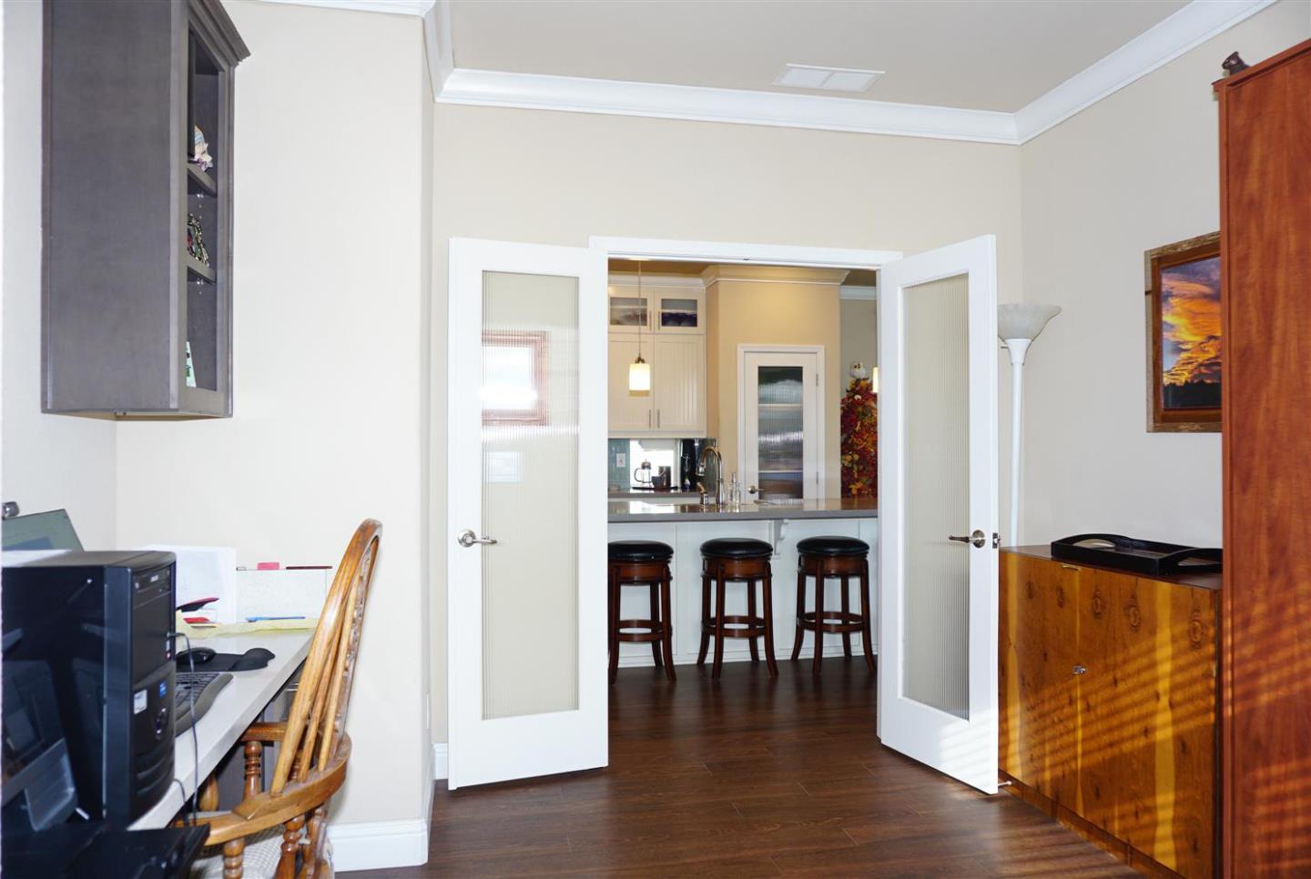 Detail Gallery Image 23 of 31 For 325 Sylvan Ave #117,  Mountain View,  CA 94041 - 3 Beds | 2 Baths