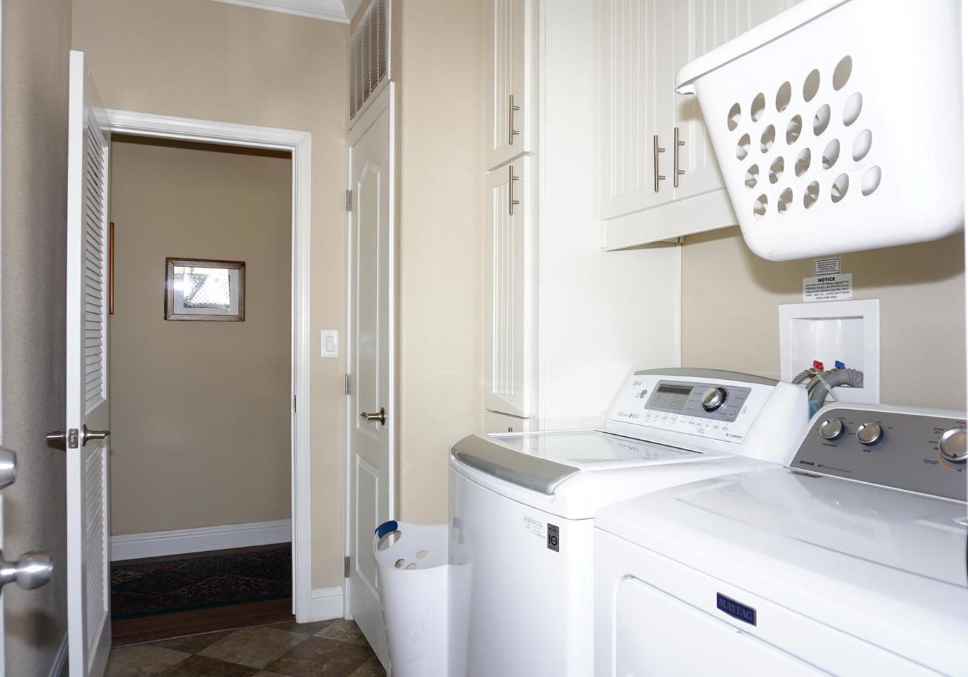 Detail Gallery Image 28 of 31 For 325 Sylvan Ave #117,  Mountain View,  CA 94041 - 3 Beds | 2 Baths