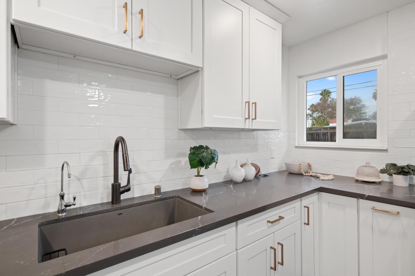 Detail Gallery Image 23 of 54 For 1732 Fallbrook Ave, San Jose,  CA 95130 - 4 Beds | 2 Baths