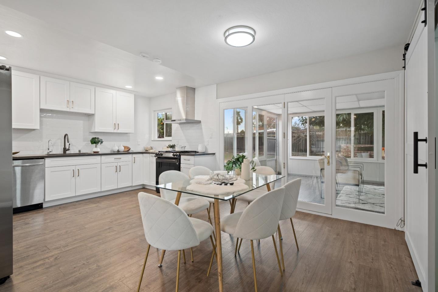 Detail Gallery Image 9 of 54 For 1732 Fallbrook Ave, San Jose,  CA 95130 - 4 Beds | 2 Baths