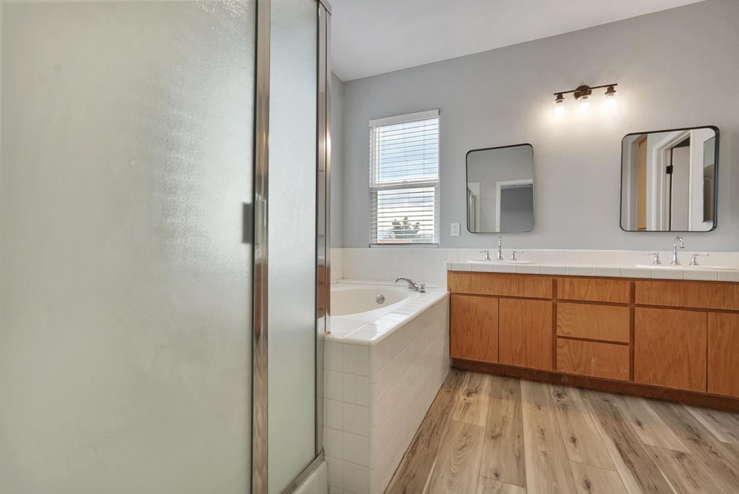 Detail Gallery Image 19 of 25 For 1342 Canyon Creek Dr, Newman,  CA 95360 - 4 Beds | 3 Baths