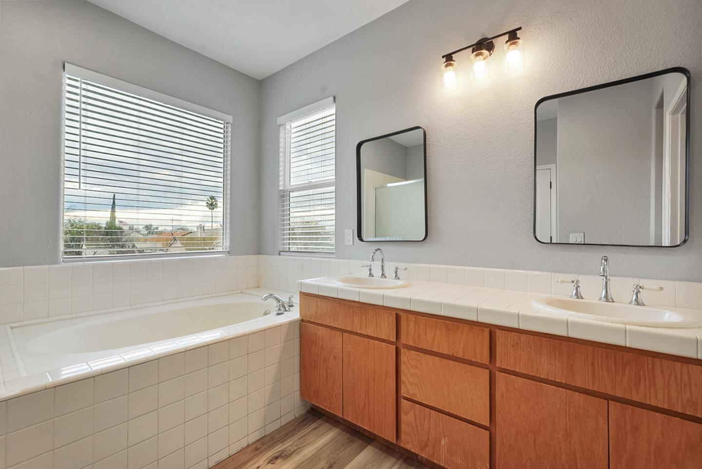 Detail Gallery Image 20 of 25 For 1342 Canyon Creek Dr, Newman,  CA 95360 - 4 Beds | 3 Baths