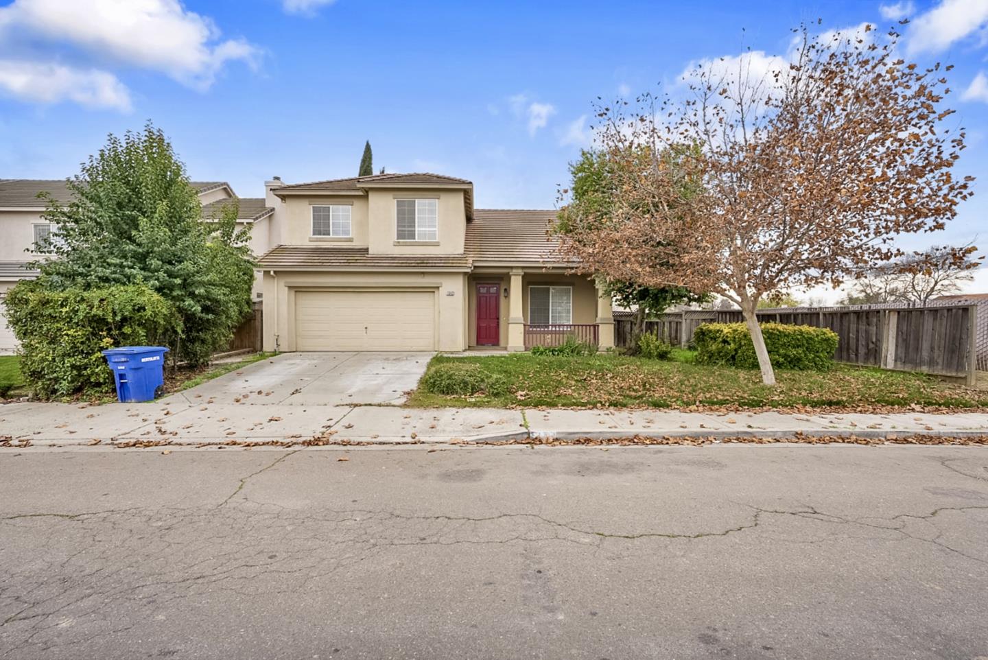 Detail Gallery Image 3 of 25 For 1342 Canyon Creek Dr, Newman,  CA 95360 - 4 Beds | 3 Baths