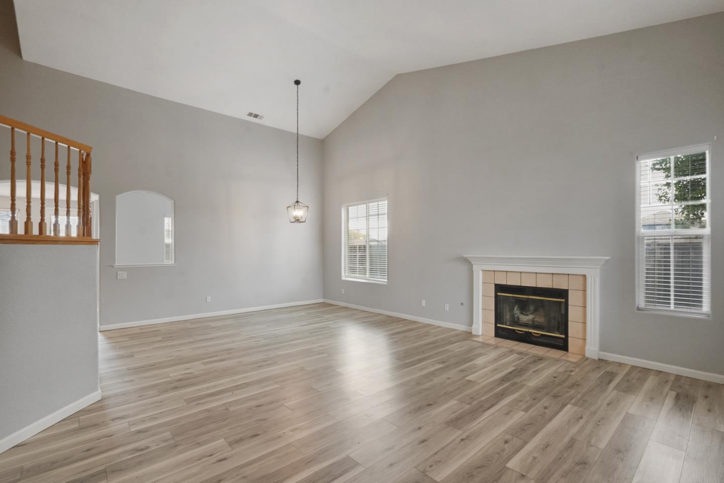 Detail Gallery Image 5 of 25 For 1342 Canyon Creek Dr, Newman,  CA 95360 - 4 Beds | 3 Baths