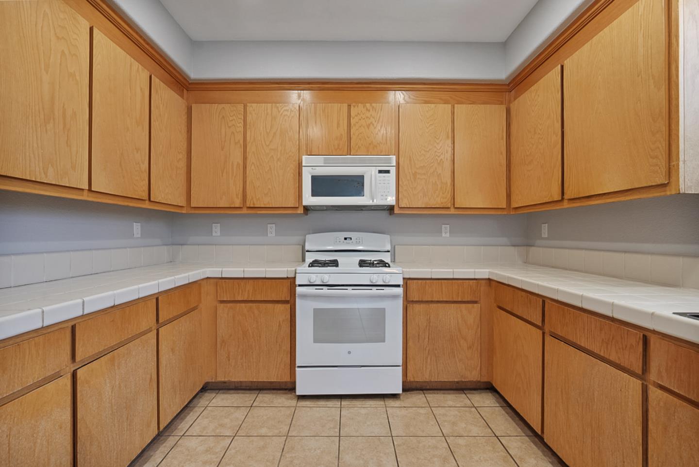 Detail Gallery Image 8 of 25 For 1342 Canyon Creek Dr, Newman,  CA 95360 - 4 Beds | 3 Baths