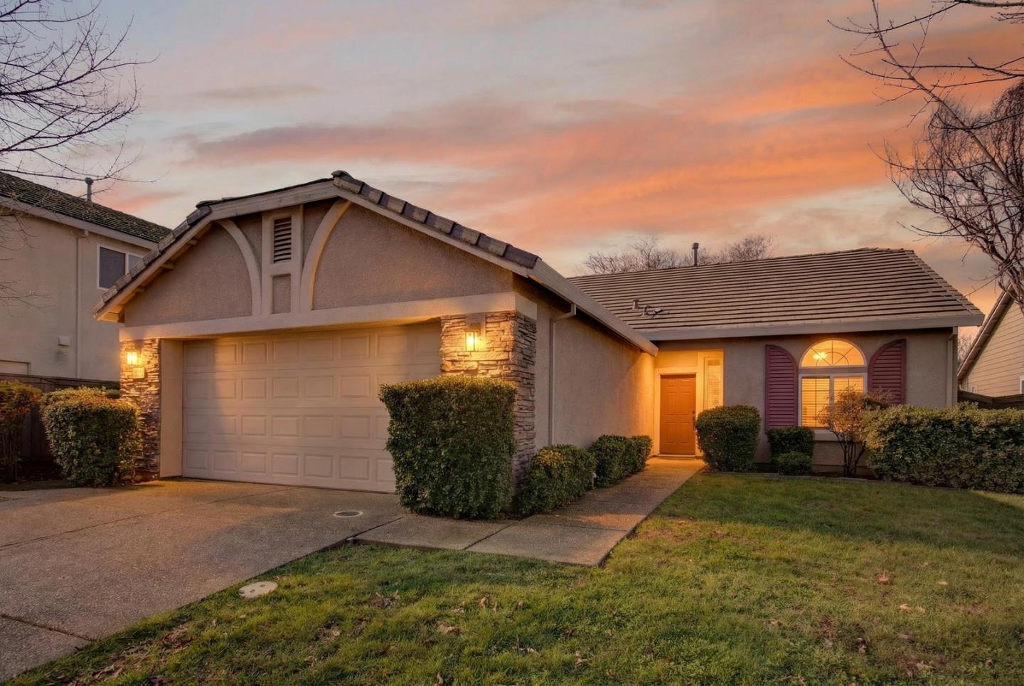 Front Image Thumbnail for ML82030656