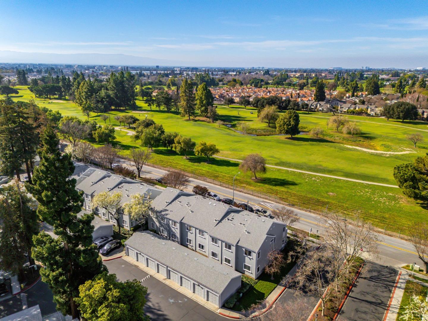 Detail Gallery Image 28 of 32 For 1567 Thornbriar Dr, San Jose,  CA 95131 - 2 Beds | 2 Baths